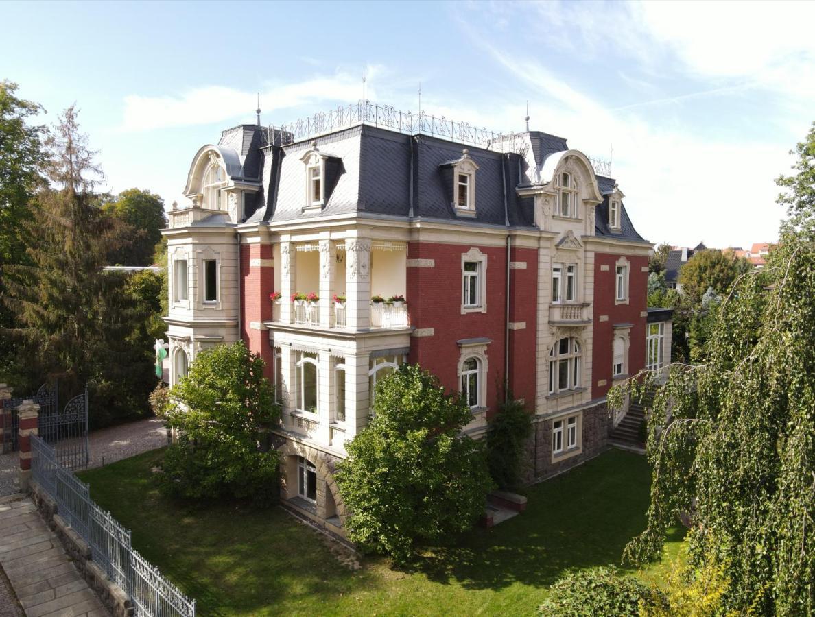 Villa Vier Jahreszeiten Crimmitschau Exterior photo